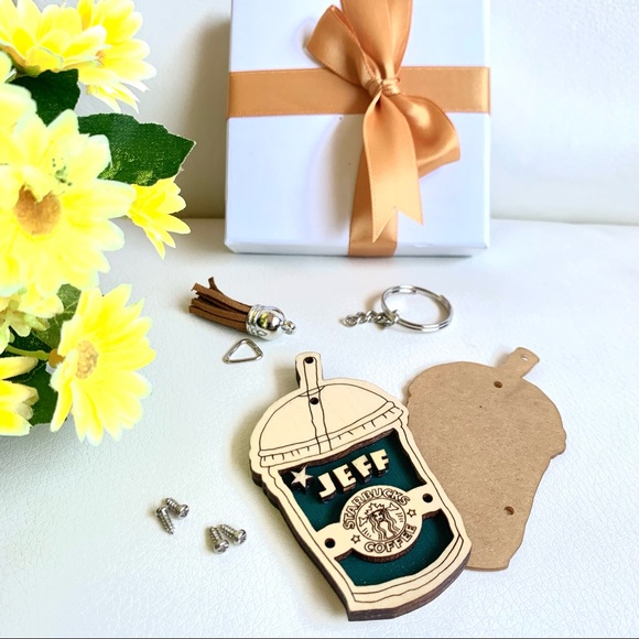 ⭐️bucks Personalized Wooden 3D Magnet/Keychain - Picture 5 of 9